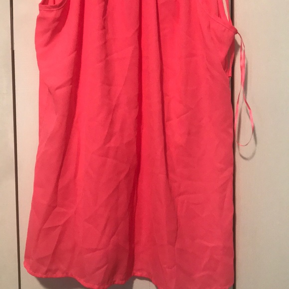 Tank top - Picture 2 of 3